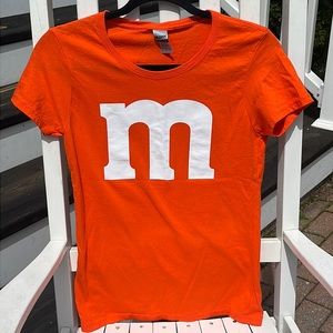 ☀️🎃Orange m&m T-Shirt Size Small